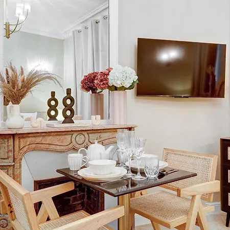 Luxueuse Suite Haussmannienne A Paris Exterior photo