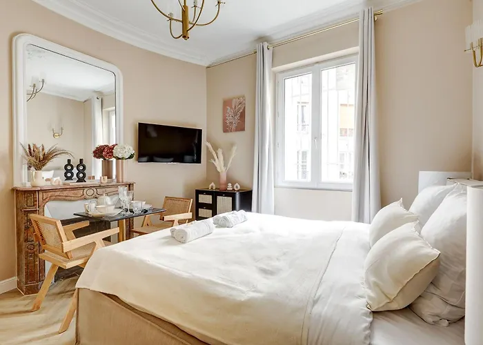 Luxueuse Suite Haussmannienne A Paris